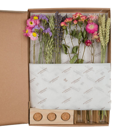 A box of Floriëtte bouquets in brown paper wrapping