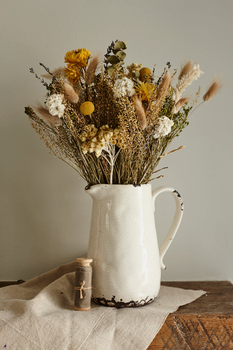 Wow, Mixed Dried Flower Bouquet, Natural Yellow